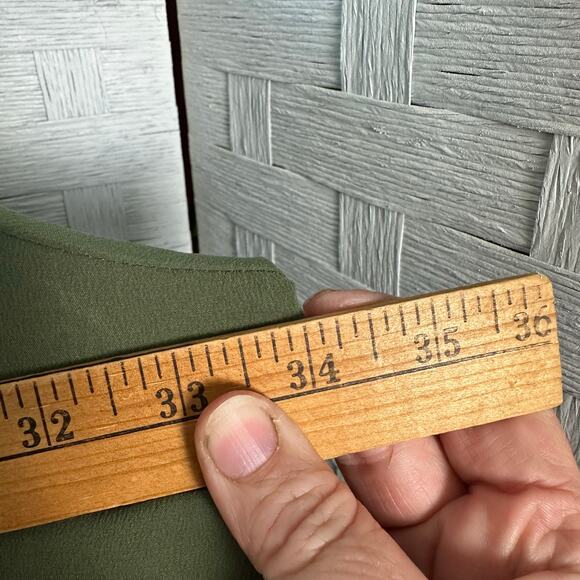 Catherine’s women blouse round collar button up V-neck feminine fall plus size ￼ - Picture 9 of 10